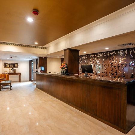 Hotel The Presidency Bhubaneswar Exterior foto