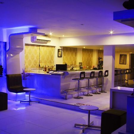 Hotel The Presidency Bhubaneswar Exterior foto