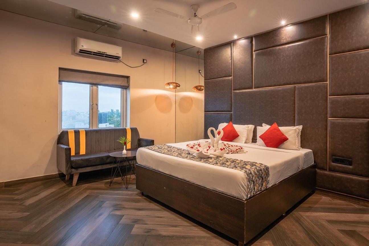 Hotel The Presidency Bhubaneswar Exterior foto