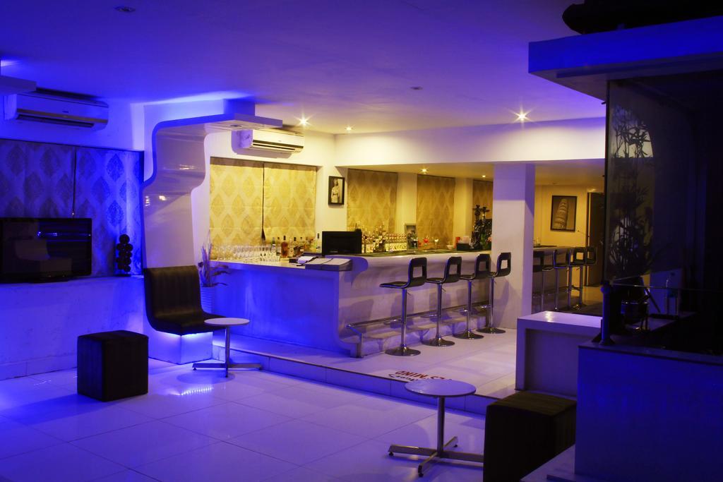 Hotel The Presidency Bhubaneswar Exterior foto