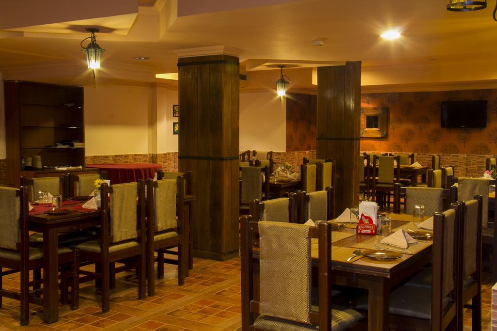 Hotel The Presidency Bhubaneswar Exterior foto